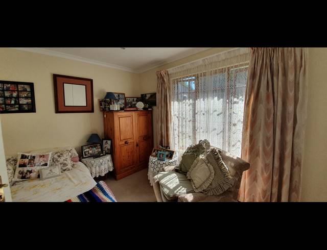 2 BEDROOM SIMPLEX RENTED IN WATERFALL